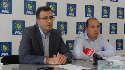 Laurentiu Ivanovici si Doru Caplea, au sustinut astazi la sediul PNL DOLJ o conferinta de presa.