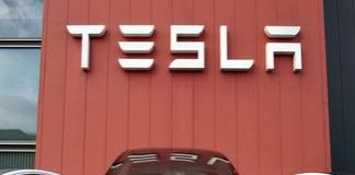 Compania Tesla, deținută de miliardarul Elon Musk, vine în România și face angajări