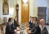 Prioritatea actualei coaliţii de guvernare o reprezintă investiţiile! Orban şi Dragu s-au întâlnit cu reprezentanţii IVECO ..