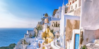 Grecia renunță la carantina obligatorie pentru turiștii din UE şi din alte cinci ţări