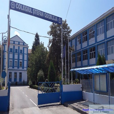 Cadrele Liceului Stefan Odobleja au depus o adresa catre Primaria Craiova