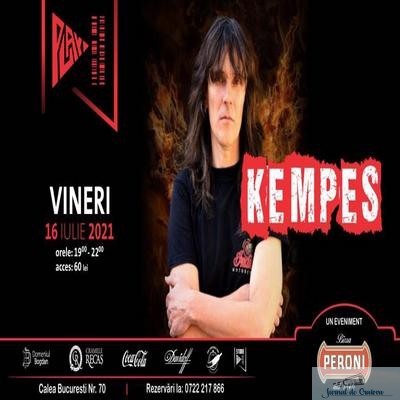 KEMPES live pe terasa Cafe-Teatru Play