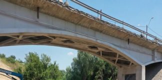Lucrarile de la Podul din Malu Mare continua in ritm alert ! Au fost finalizate lucrările la partea de infrastructură a podului ..